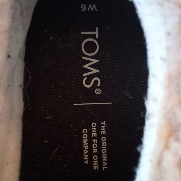 TOMS Women's Plaid Sherpa Platform Sneakers - Size 6 PRE-OWNED - Picture 4 of 6